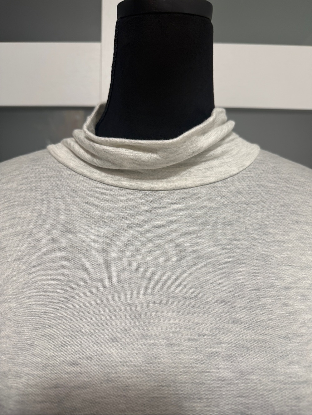 Ooyoo by Mendocino Long Sleeve Turtleneck Dress Light Gray - Picture 4 of 8